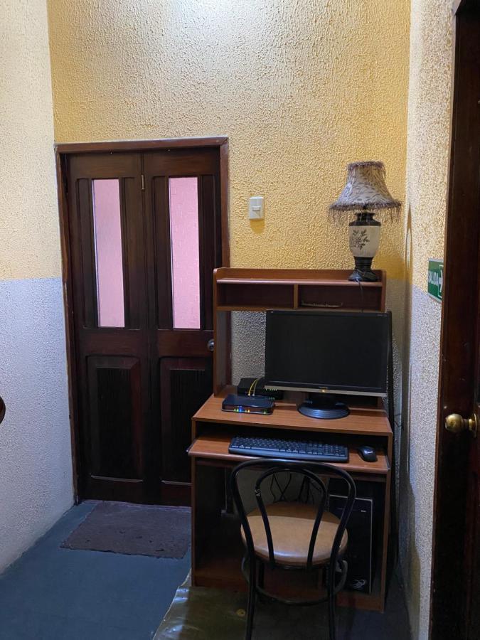 Hostal Puerto Azul Манта Экстерьер фото