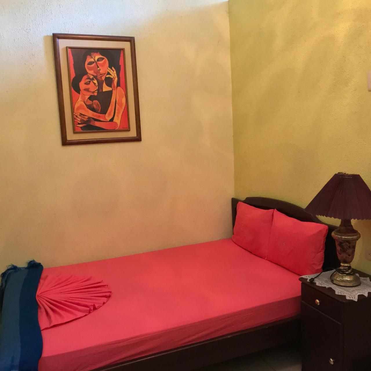 Hostal Puerto Azul Манта Экстерьер фото